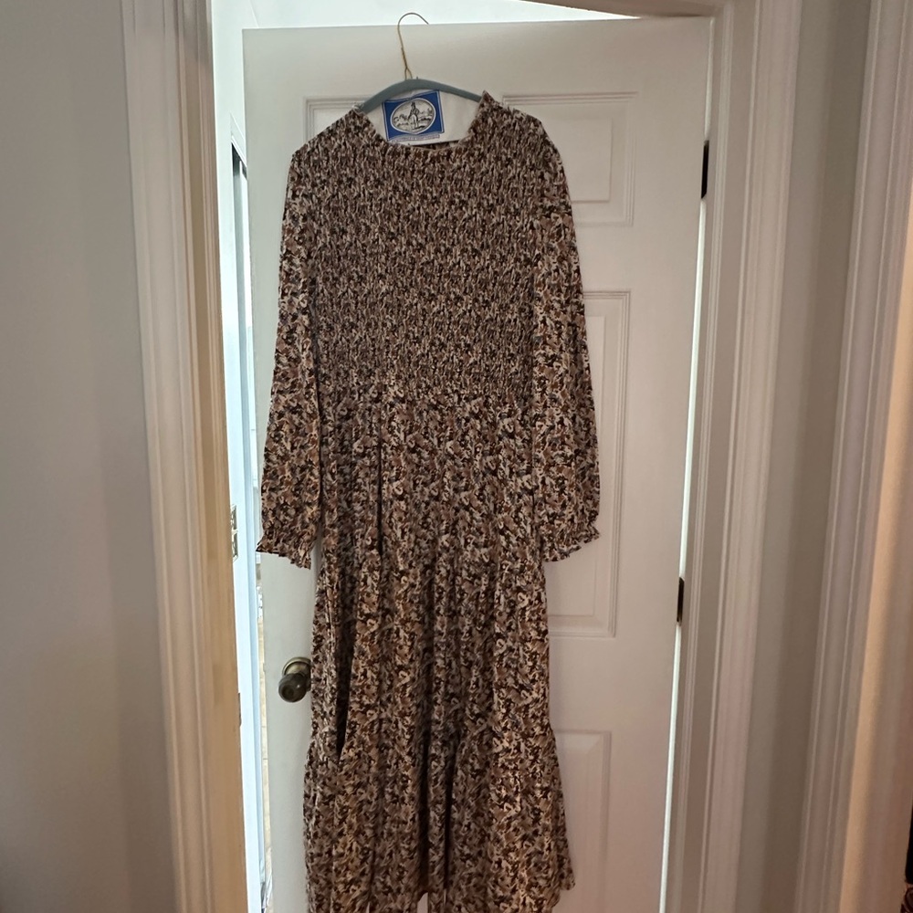 HaydenLA FLoral Midi Dress 1X NWT